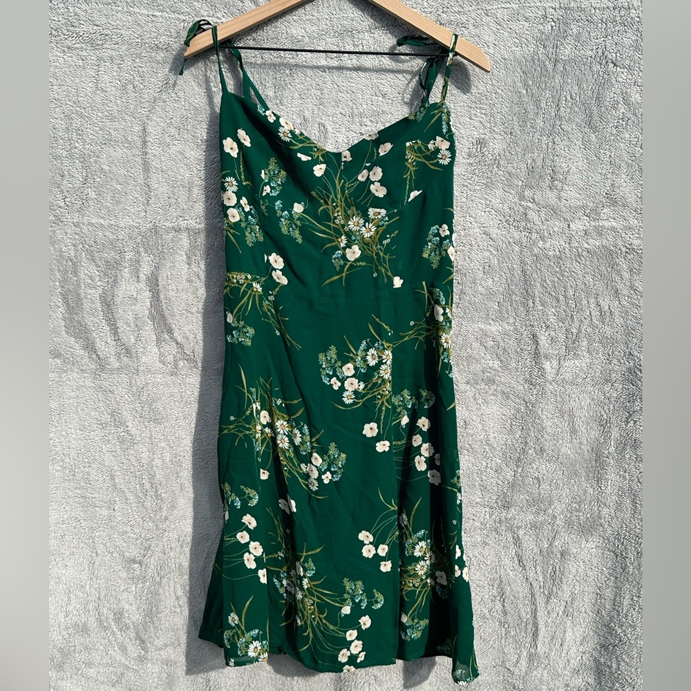 Reformation Ingrid Green Floral Tie Strap Mini Dress Smocked Back Slit Size 8 10